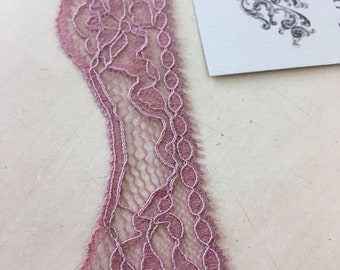 Old Rose Elastic Chantilly Lace Trim: Scalloped Floral Edge