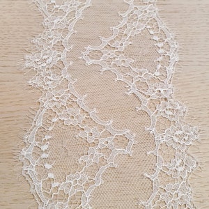 Off White lace trim, French lace, Jean Bracq lace, Bridal lace trim, Wedding lace, Chantilly lace, Scalloped lace, Eyelash lace  MB00307
