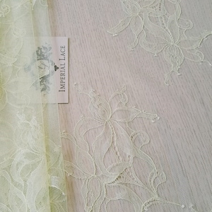 Tela de encaje amarillo, encaje bordado, encaje francés, encaje de boda, encaje de novia, encaje amarillo, encaje para velo, encaje para lencería, encaje Chantilly K00376