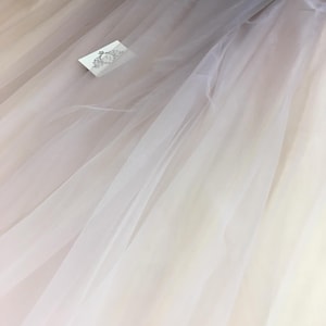 Tecido de tule ombré cinza acastanhado, tule ombré, tecido de malha, tecido de tule, tecido de tule cinza, malha por metro, tule para véu de noiva T00174
