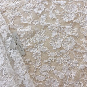 Veil lace Bridal lace French Lace Wedding Lace Offwhite lace fabric White Lace Lingerie Lace Embroidered lace Alencon Lace B00143