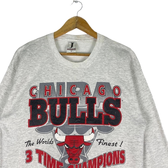 Vintage 90s CHICAGO BULLS sweatshirt American Bas… - image 2