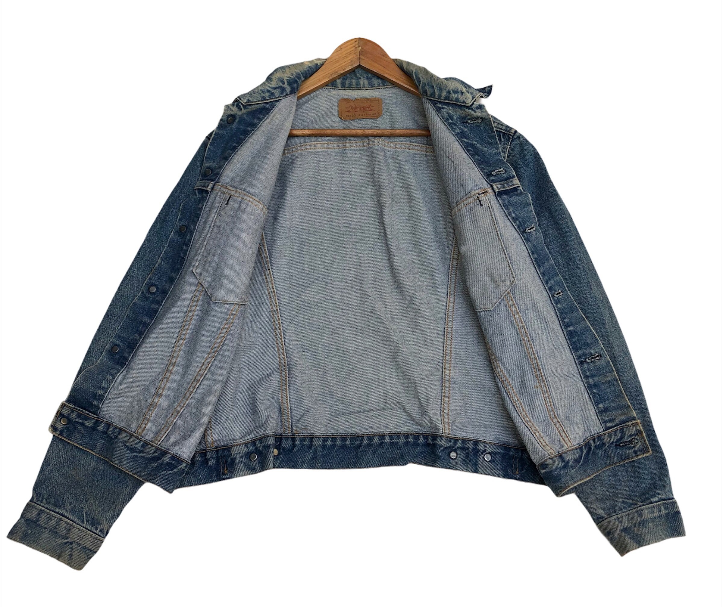 LEVI’S(R) / 別注TYPE III TRUCKER JACKET Vintage 90s LEVI'S Type 3 Denim Trucker Jacket - Distressed Made