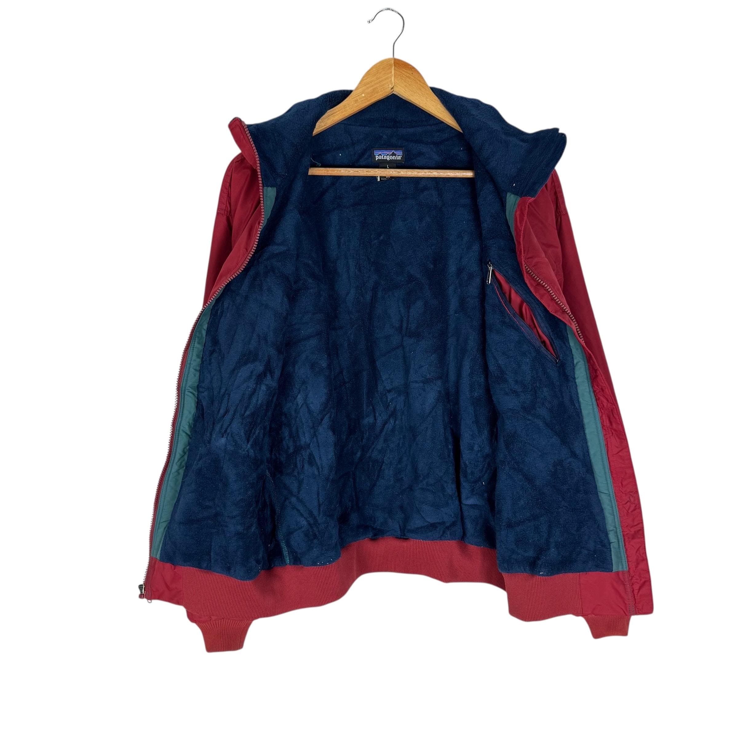 Vintage 90s PATAGONIA Bomber Jacket Fleece Red Colour Mountain