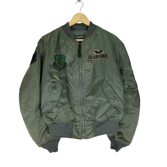 Vintage 70s ALPHA INDUSTRIES Patch Flight MA-1 Bomber Jacket Vintage 70s ALPHA INDUSTRIES Patch Flight MA-1 Bomber Jacket