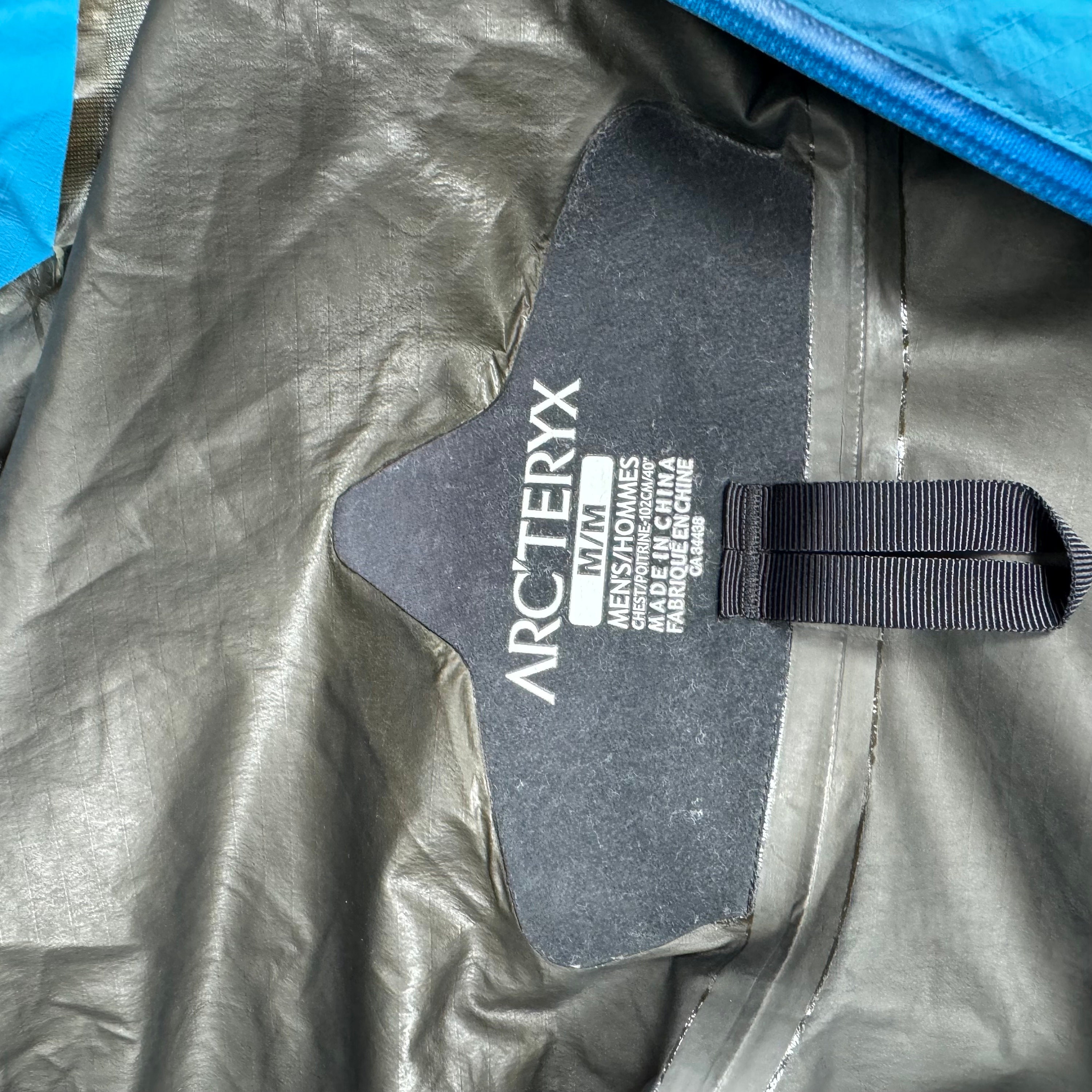 Arcteryx Goretex Hoodie Windbreaker Zipper Jacket Blue Colour Size