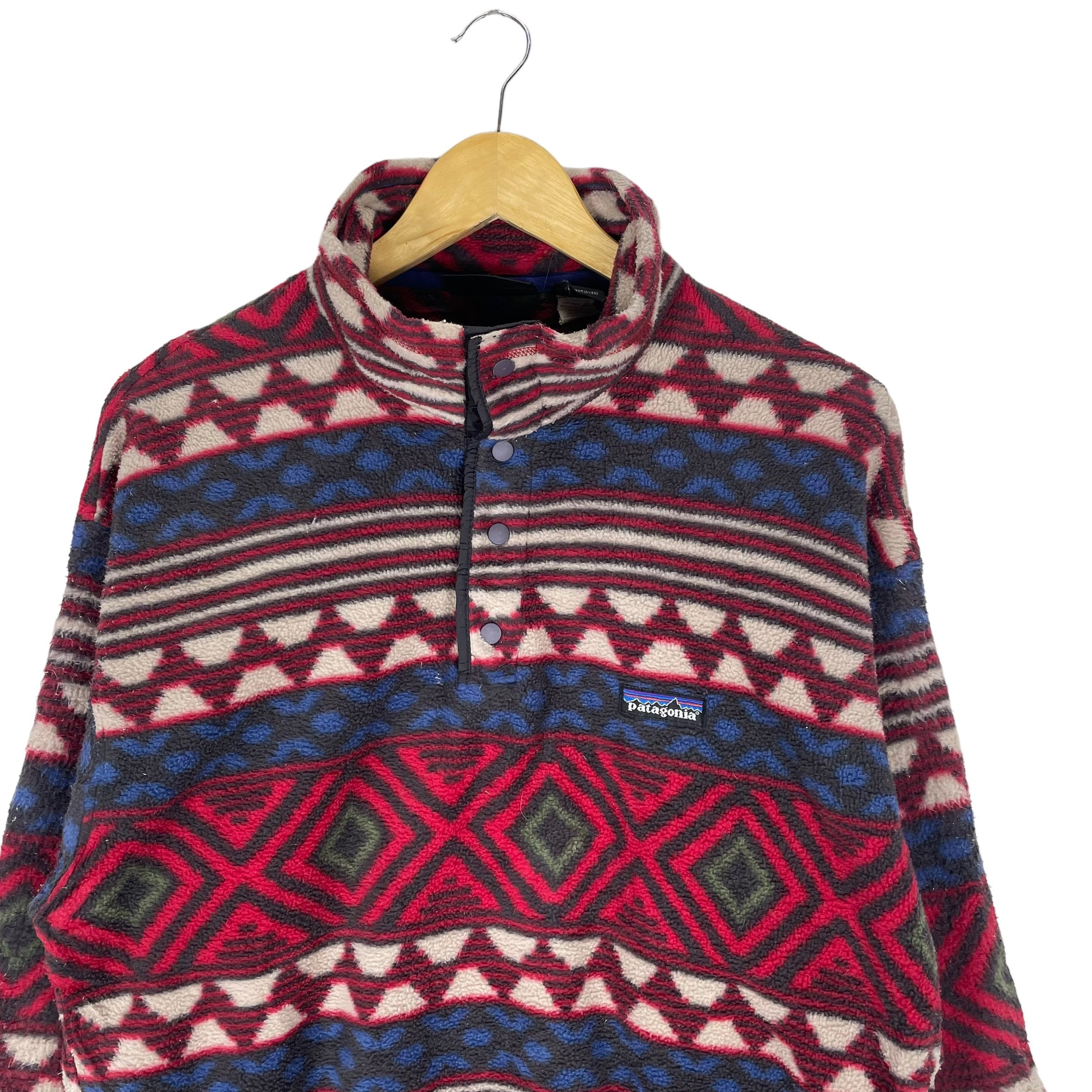 Vintage 90s PATAGONIA Fleece Snap Button Jacket Art Pattern Vintage 90s PATAGONIA Fleece Snap Button Jacket Art Pattern