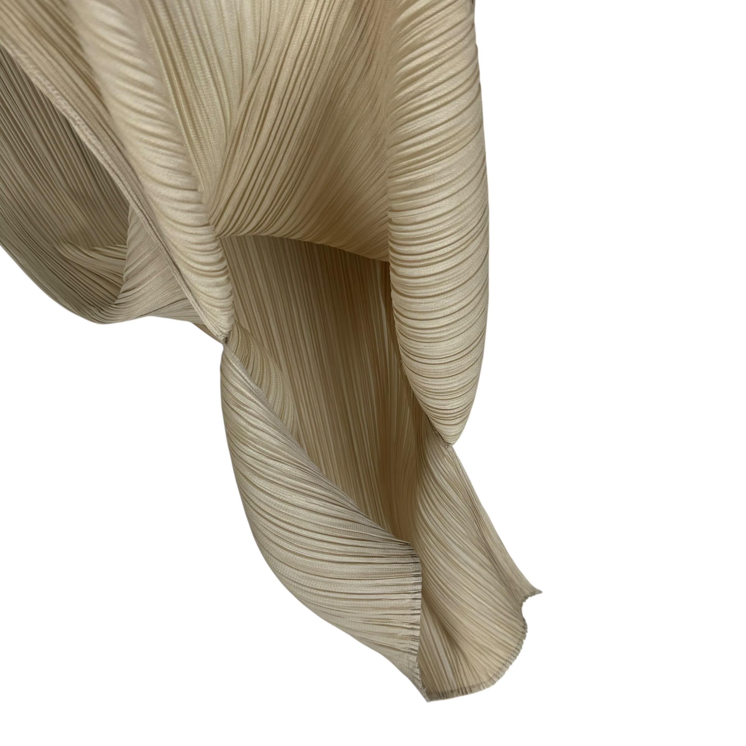 【希少✨】プリーツプリーズ　タンクトップ　ハイネック　フリンジ　黄色　3 PLEATS PLEASE ISSEY MIYAKE（タンクトップ）のフリマアイテム一覧