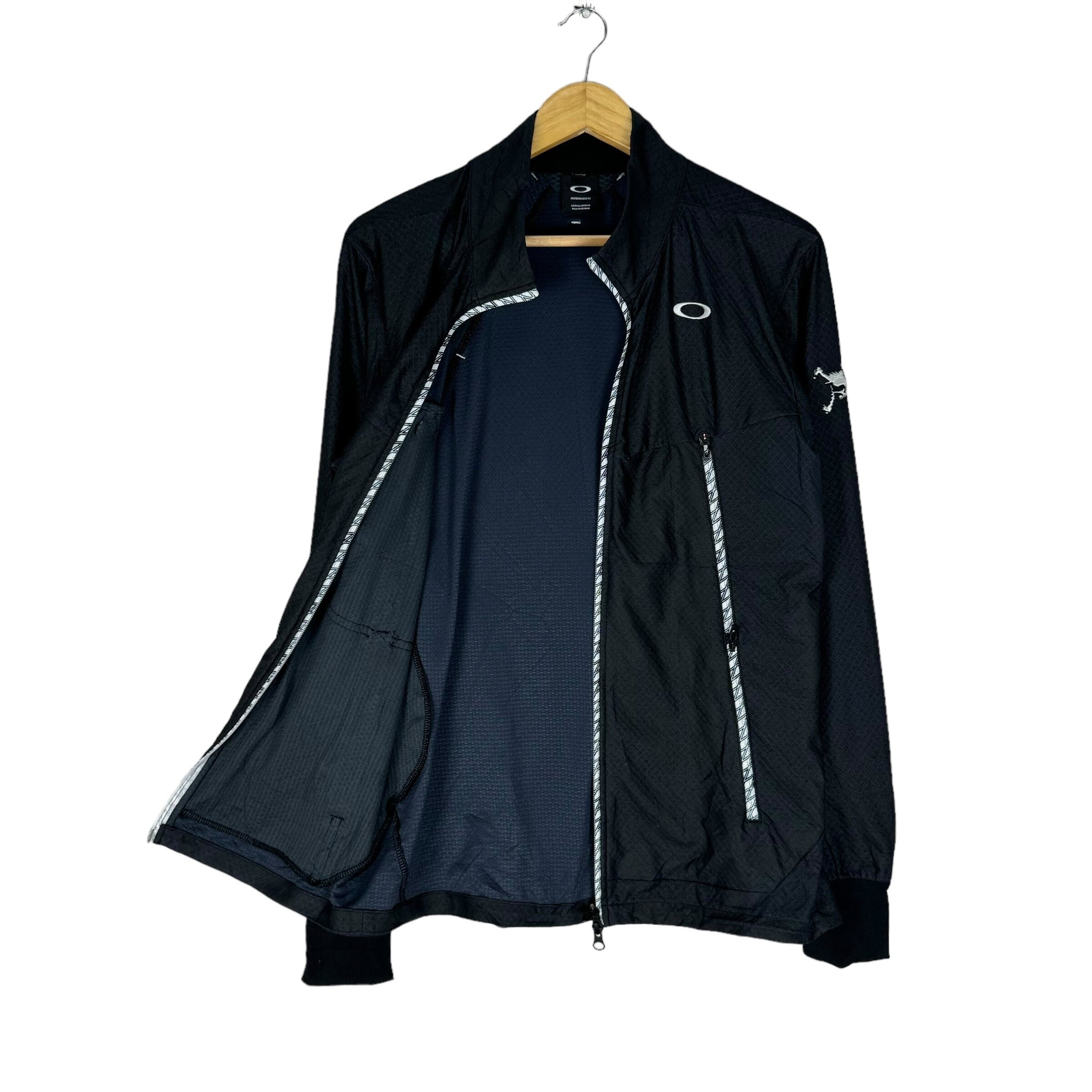 Oakley Performance Fit Survival Multi Pocket Zipper Jacket Black