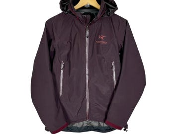 Vintage Early 2000's Grey & White Arc'teryx Sidewinder AR