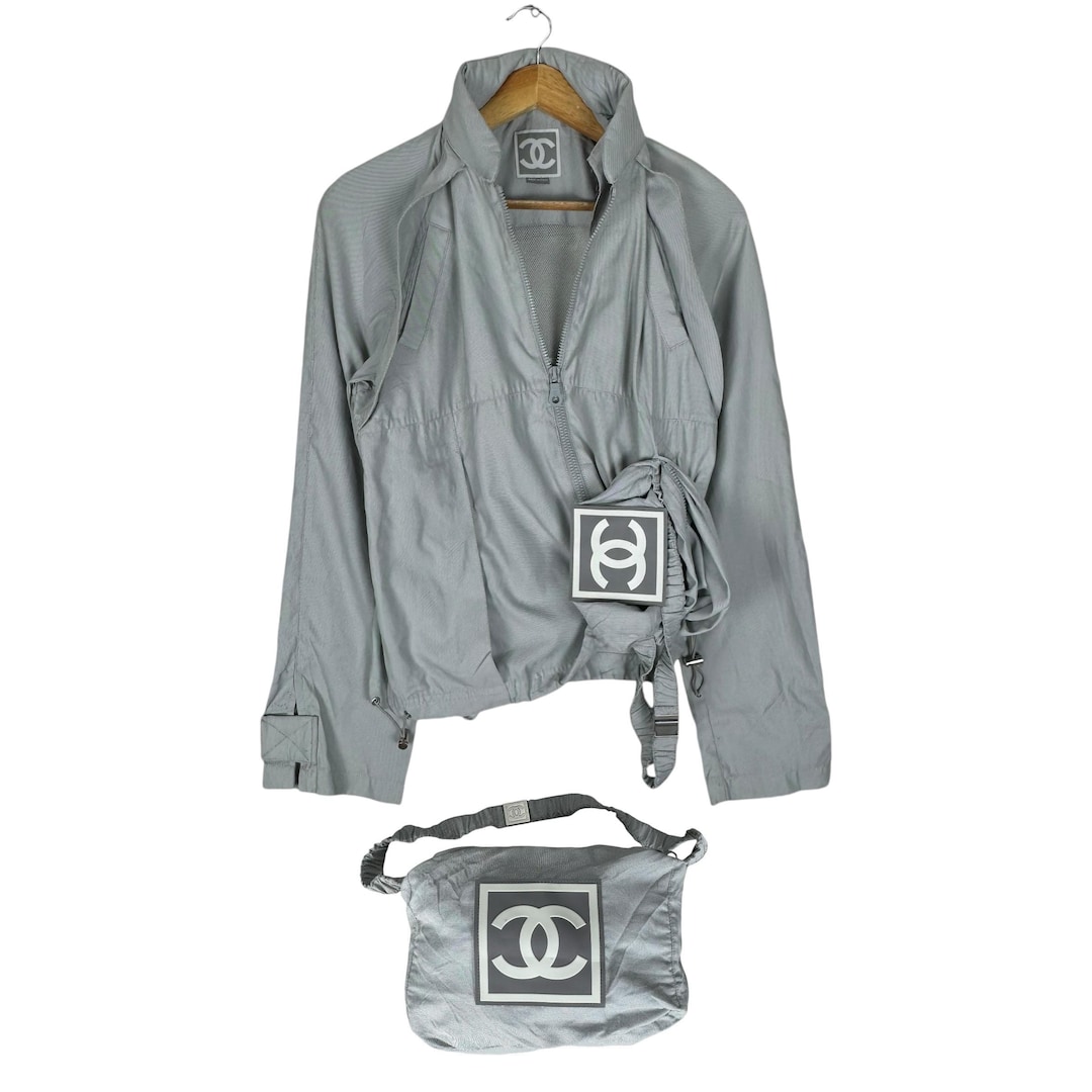 Chanel Nylon Jacket Jumper ロゴ Chanel Nylon Jacket Jumper ロゴ