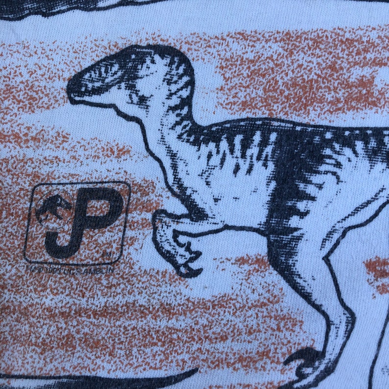 Vintage 90s Jurassic Park Over Print T shirt Dinosaur Sciene Fiction Adventure Film Movie Size XLarge