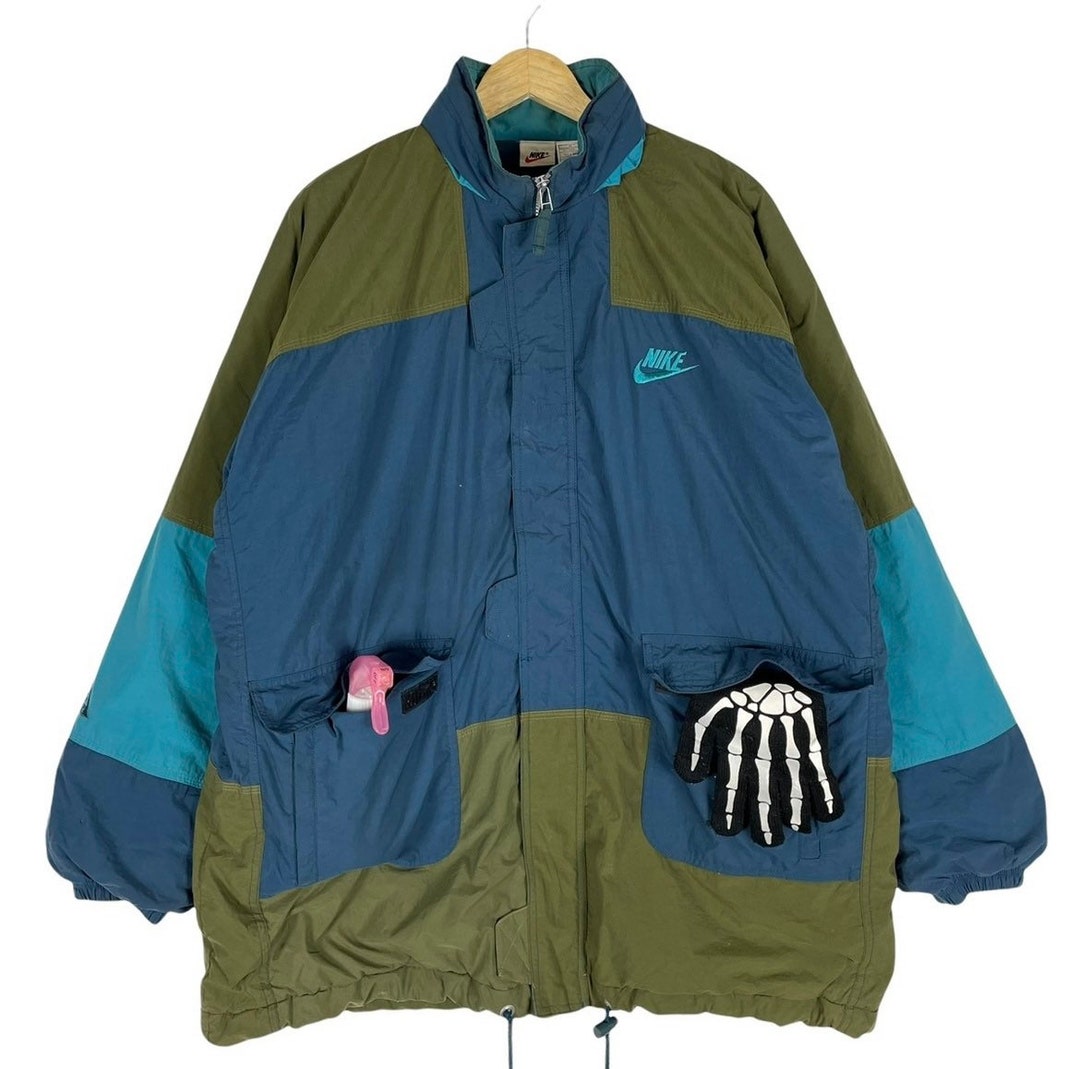Vintage 90s NIKE ACG Windbreaker Colour Block Spellout Light Vintage 90s NIKE ACG Windbreaker Colour Block Spellout Light