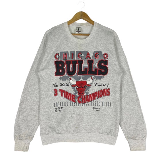 Vintage 90s CHICAGO BULLS sweatshirt American Bas… - image 1