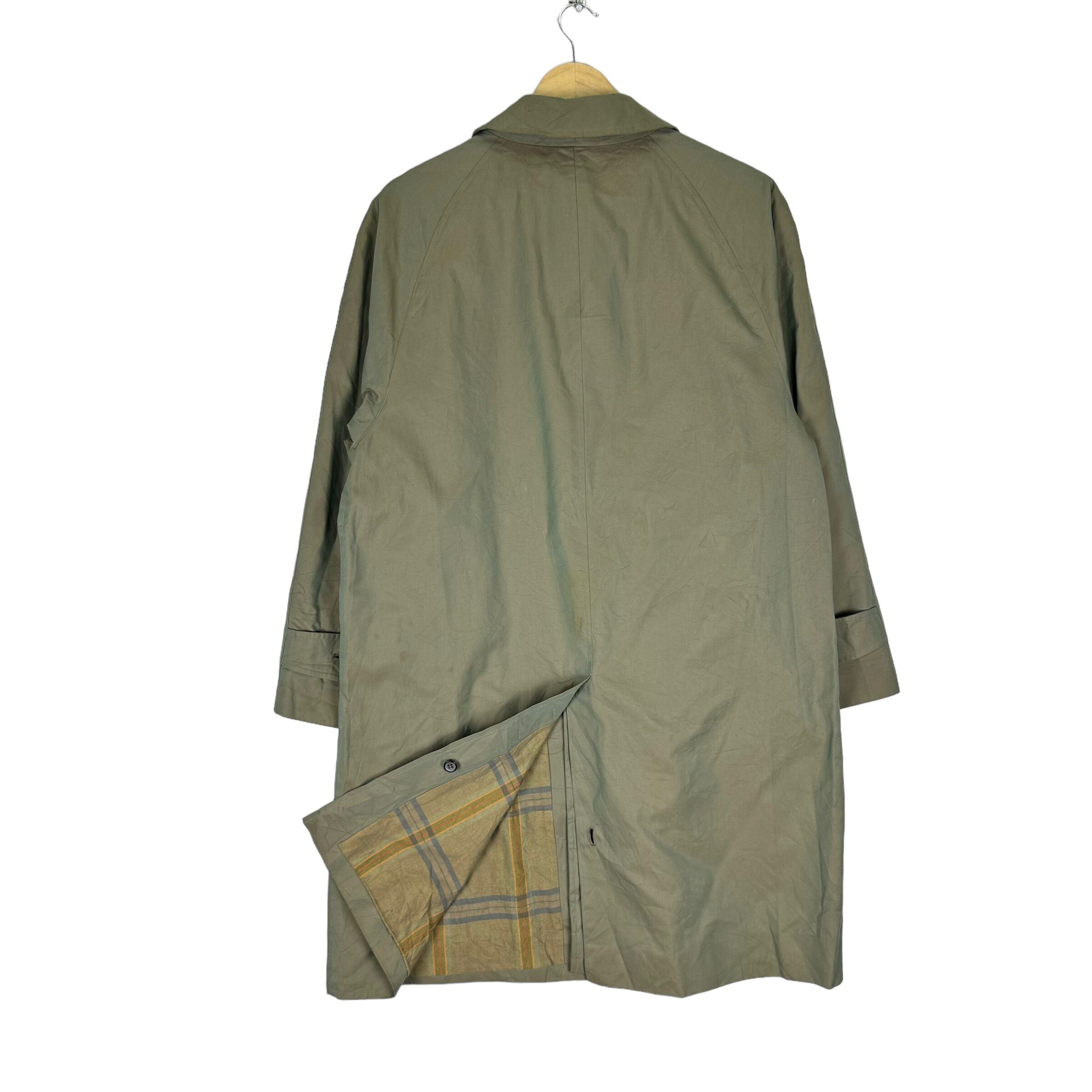 Vintage 90s Burberrys Jacket Inside Nova Check Plaid Pattern