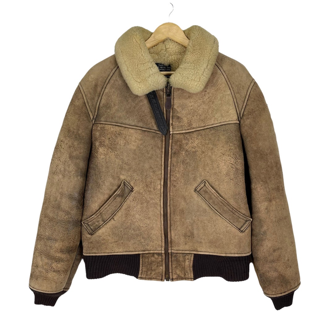 ＡＶＩＲＥＸ　Ｂ－３　３８ Vintage Avirex B-3 Sheepskin Leather Bomber Jacket - Size 38