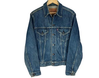 Vintage 90s LEVI’S Type 3  Big E Denim Trucker Jacket  - Button J02 Medium