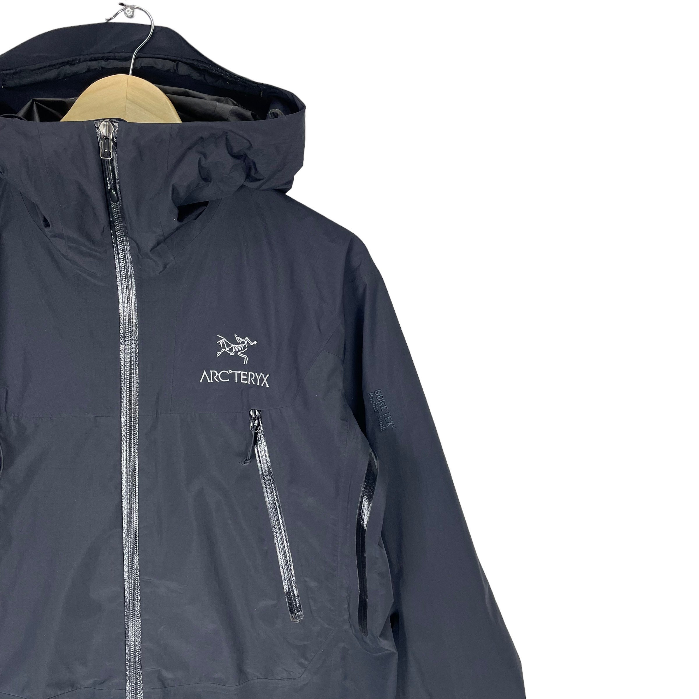 Arcteryx Goretex Hoodie Windbreaker Zipper Jacket Black Colour Size ...