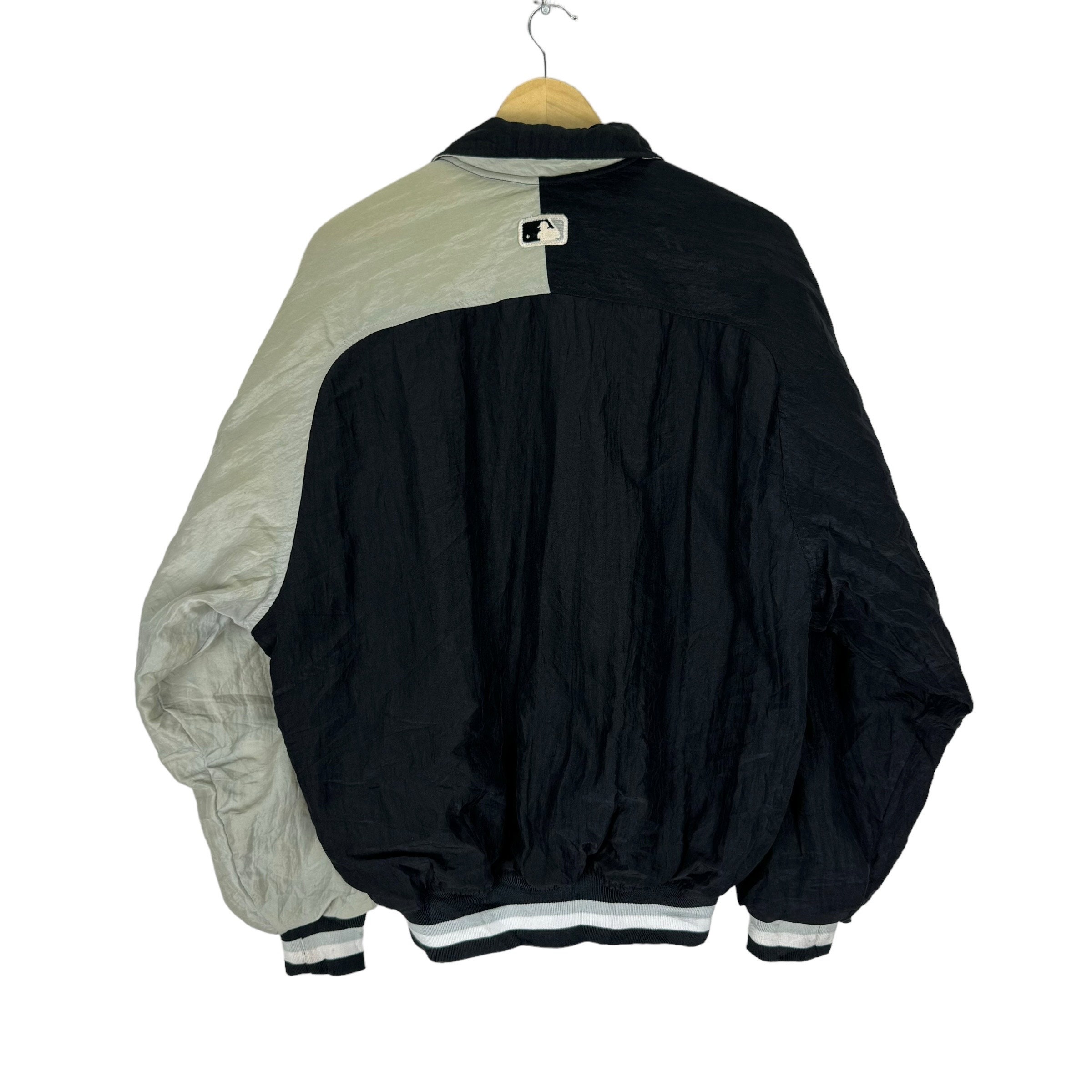 Vintage 90s Starter Chicago White Sox Bomber Jacket - Size Large
