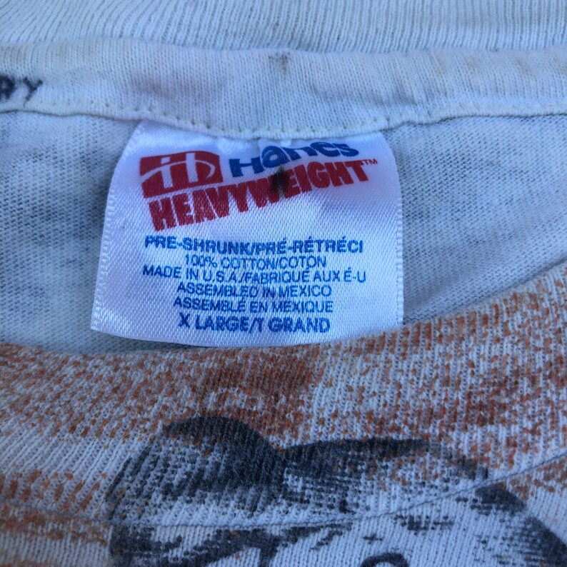 Vintage 90s Jurassic Park Over Print T shirt Dinosaur Sciene Fiction Adventure Film Movie Size XLarge