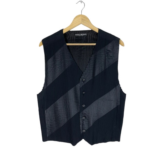 ISSEY MIYAKE Pleats Please タンクトップ ノースリーブ 日本製