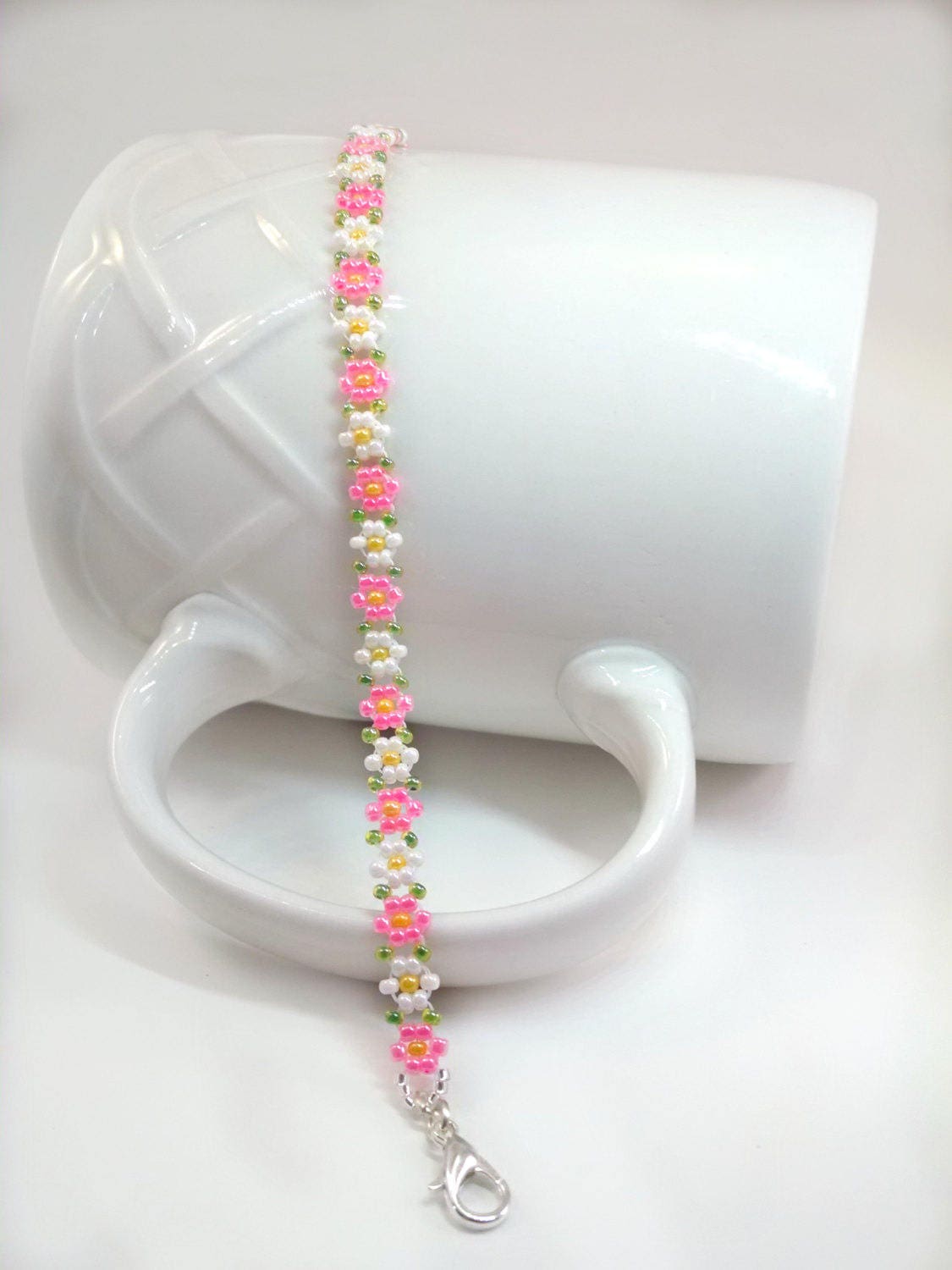 Pink Seed Bead Flower Bracelet Handmade Beaded Daisy