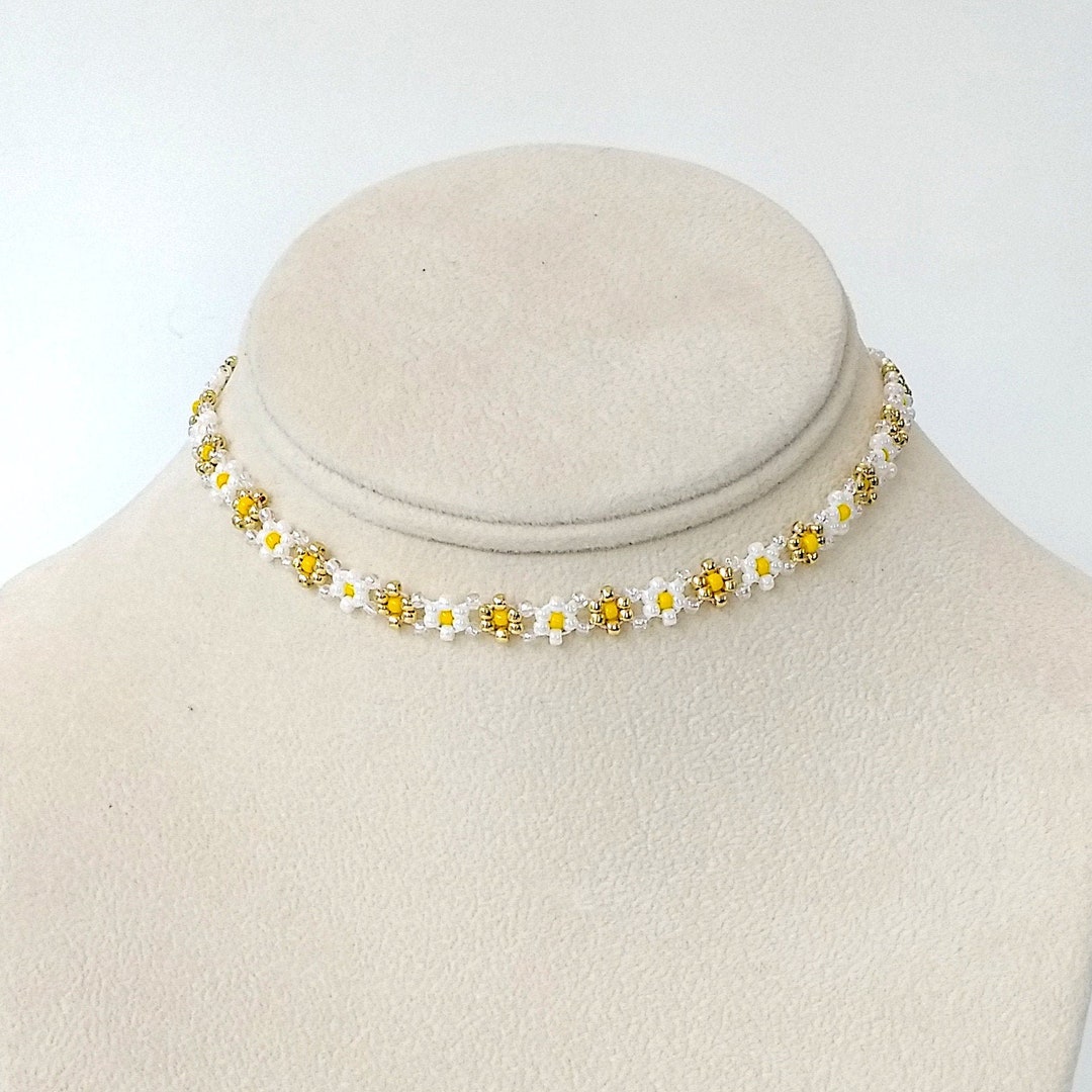 Gold Daisy Choker Necklace, Beaded Choker, Seed Bead Flower Choker