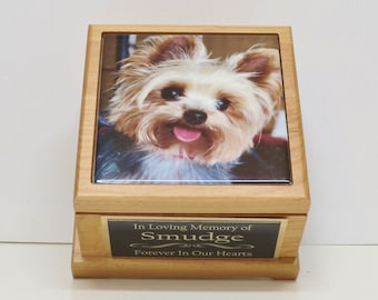 Urna conmemorativa personalizada para mascotas, Caja de recuerdo conmemorativa, Urna de cremación Yorkie, Azulejo con foto personalizada, Urna de perro salchicha, Perro pequeño/animal de hasta 25 libras