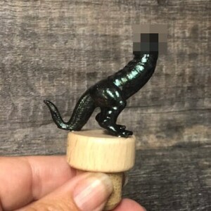 DICKASAURUS Funny Wine Stopper Color Shift Oil Slick Iridescent Novelty Gift Bottle Cork Stopper Gag Gift Christmas Wine Lover Birthday Gift