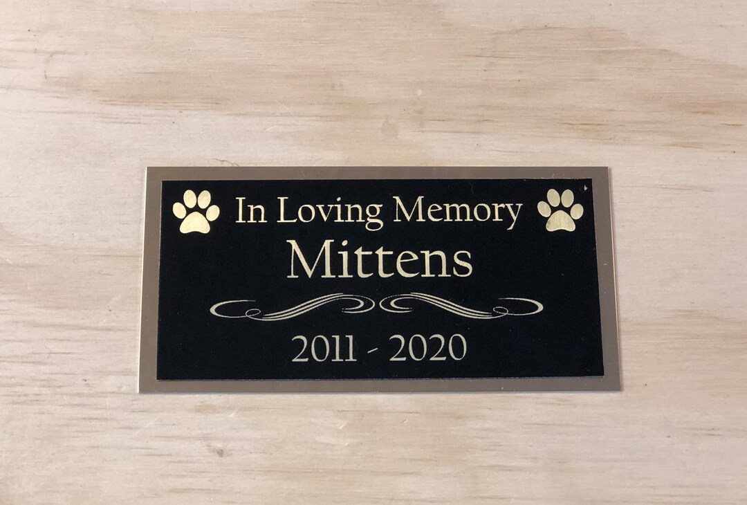 Pet Memorial Name Plate Custom Engraved Cat Urn Dog Urn Pet Urn Black