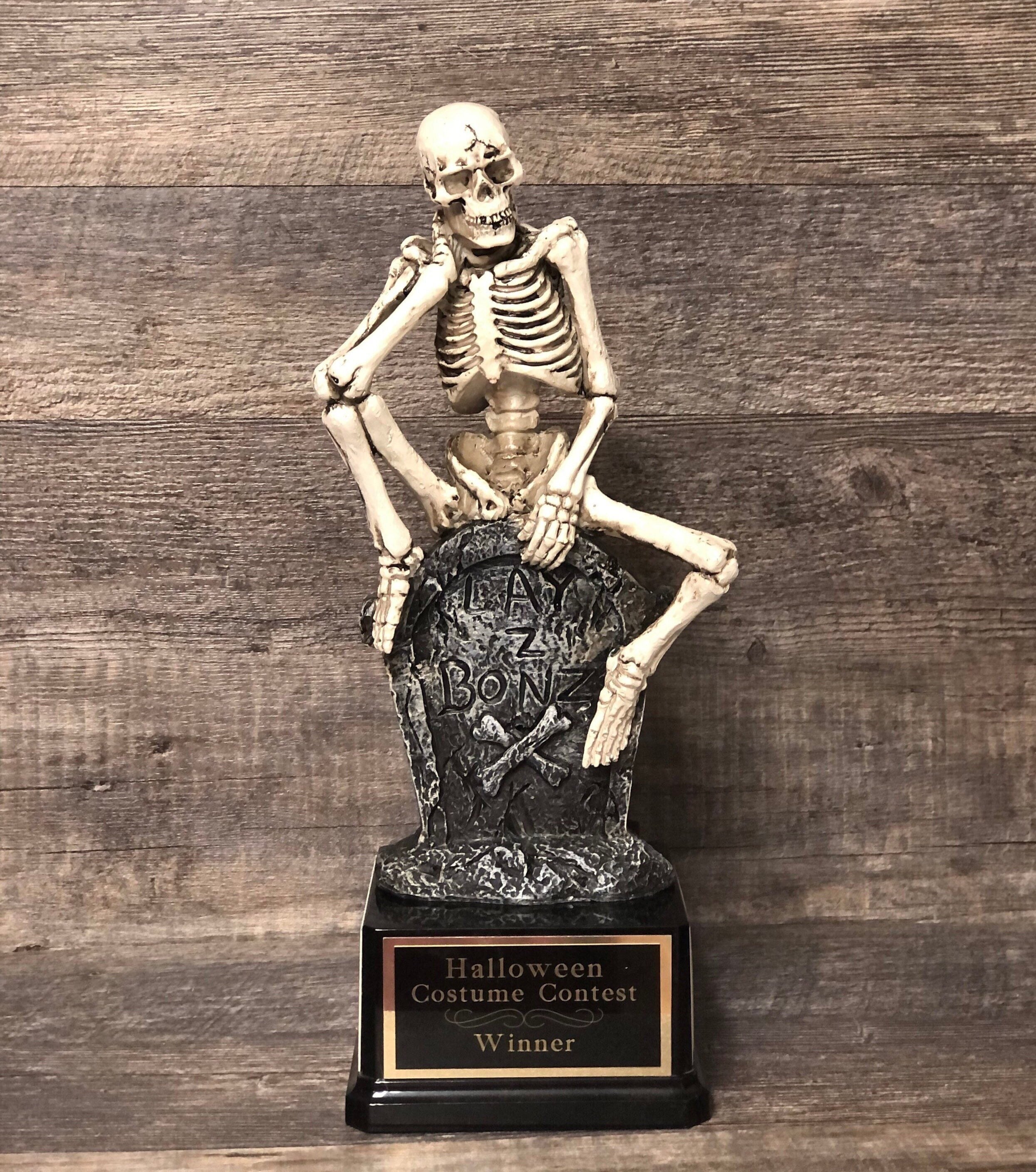 Halloween Trophy Skeleton Tombstone Scarest Kostüm Wettbewerb Bestes Kostüm  Dia De Los Muertos Skeleton Trophies Skull Vintage Halloween Decor -   Schweiz