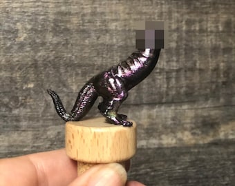 Color Shift DICKASAURUS Funny Wine Stopper Iridescent Oil Slick Novelty Bottle Cork Wine Stopper Gag Gift Wine Lover Christmas Birthday Gift
