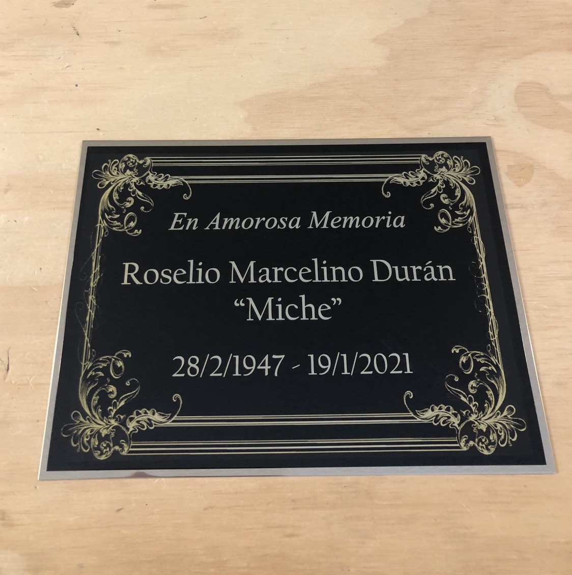 XL Cremation Urn Name Plate 8 X 6 XL Cremation Urn Name Plate 8 X 6