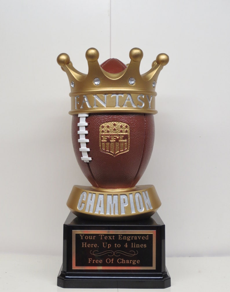 FANTASY FOOTBALL CHAMP IS HERE FFL TROPHY LEAGUE CHAMPION MENS TANK TOP