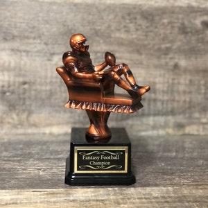 Fantasy Football Trophy Award Poltrona Quarterback Football Trophy League Winner 9" Trofeo personalizzato personalizzato Incisione gratuita