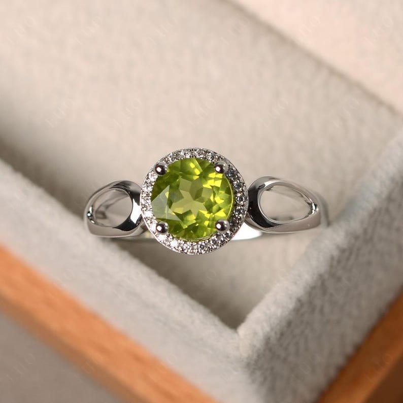 Anillos con halo, anillos de boda de esmeralda, anillos de piedra natal de mayo, anillos de piedras preciosas verdes, anillos de talla redonda, anillos de plata de ley Peridoto