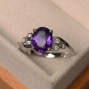 Purple amethyst ring, February birthstone, oval cut, sterling silver, engagement ring for women