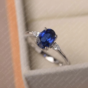 sapphire ring, oval cut, sterling silver,September birthstone ring,gift for mom