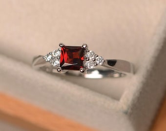 Anillos de granate, piedra preciosa roja de corte princesa, anillo con piedra de nacimiento de enero, promesa, anillo de compromiso, plata esterlina