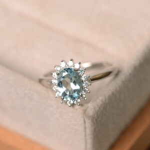 Genuine aquamarine ring, oval cut aquamarine, March birthstone ring, sterling silver, image 3