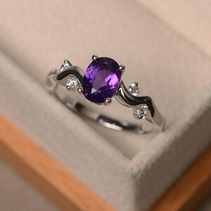 Purple amethyst ring, anniversary ring, February birthstone, oval cut, sterling silver ring for wedding