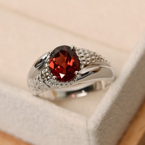 Garnet ring, oval cut garnet, red gemstone, natural garnet ring, oval cut ring, garnet