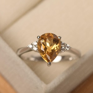 Anillo de aniversario vintage de citrino, piedra preciosa amarilla, talla pera, piedra natal de noviembre.