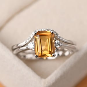 Valentine&#39;s gift for her, emerald cut citrine stacking wedding rings sets, November birthstone ring