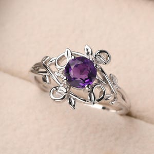 Freeform amethyst ring,sterling silver vine promise ring,round shaped February birthstone ring