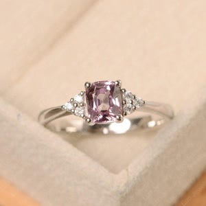 Anello con spinello taglio cuscino, anello di fidanzamento in argento sterling, anello con pietra rosa
