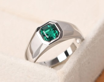 Anillo de compromiso vintage con esmeralda para hombre, corte Asscher, banda ancha de plata con piedra de nacimiento de mayo.