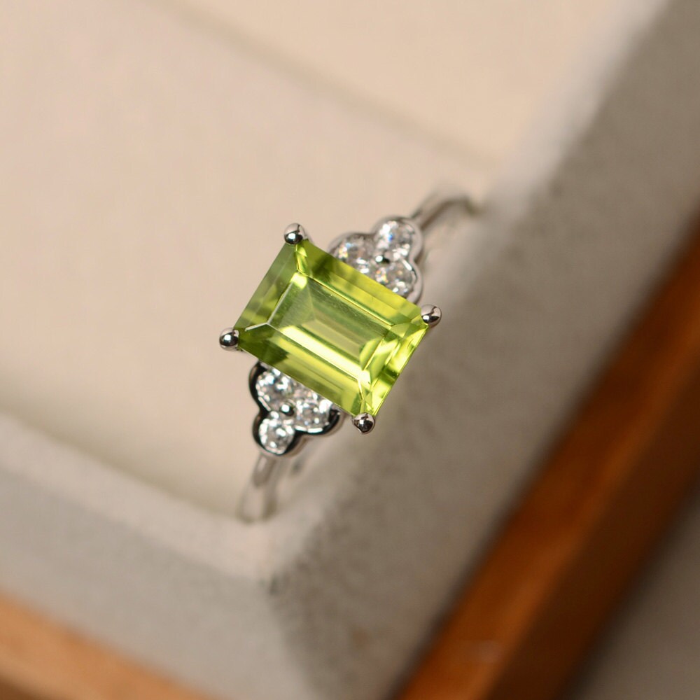 Natural Amatista Anillo De Plata Para Las Mujeres Rectangle Prong Corte