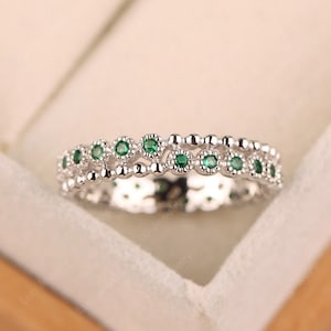 Elegant smaragdring, alliansring med pärlor, sterlingsilver, unik vigselring, ring med maj-födelsesten