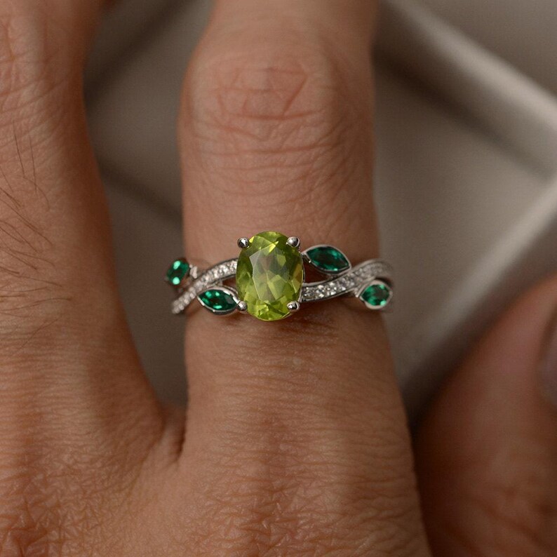 Natural peridot ring silver, green gemstone ring, multistone rings, sterling silver, oval cut peridot, leaf ring image 4